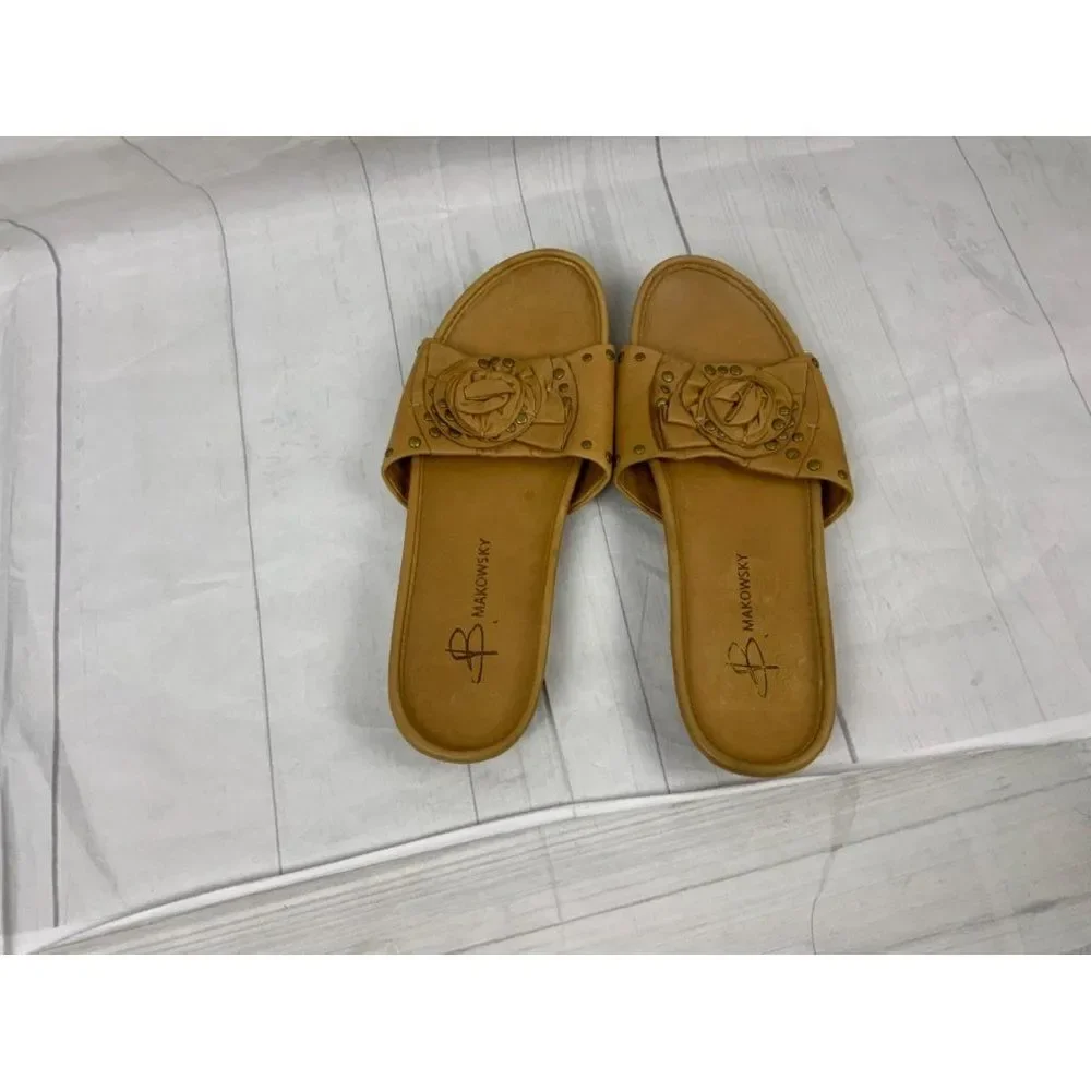 B Makowsky Tan Leather Sandals. Sz 10M